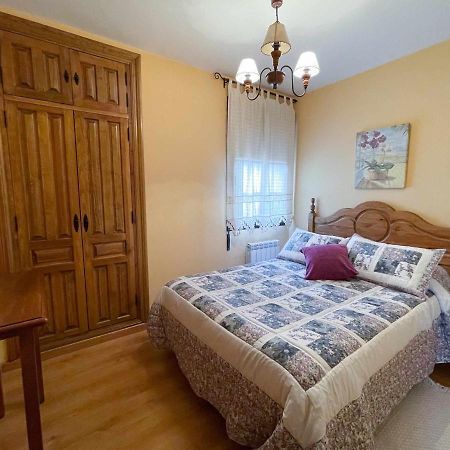 La Nava De Gredos Acogedor Piso Con Vistas Apartment Navarredonda de Gredos Ngoại thất bức ảnh