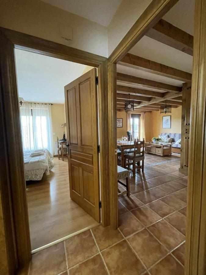 La Nava De Gredos Acogedor Piso Con Vistas Apartment Navarredonda de Gredos Ngoại thất bức ảnh
